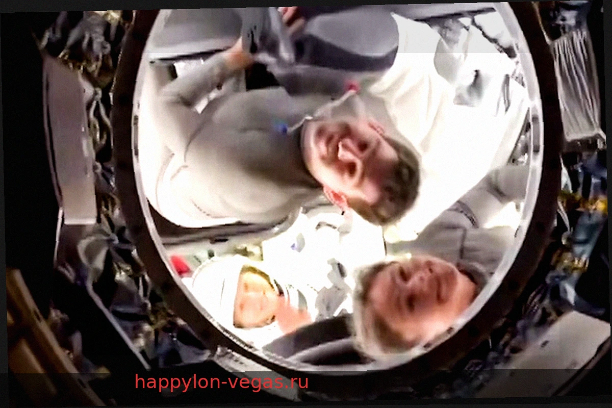 Астронавты Crew-12 начали возвращение на Землю